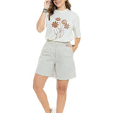 Camiseta Feminina com Estampa frontal e Aplicação de Strass