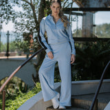 Blusa Moletom Feminino Luna com Abertura de Ziper e Recortes Contrastante