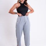 Calça Feminina Capri Alfaiataria Risca de Giz