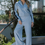 Calça de Moletom Luna, com Shape Solto ao Corpo e Recortes Laterais