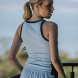 Regata feminina bordada ribana canelada recortes contrastante