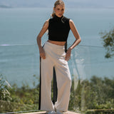 Blusa feminina Nina em Tricot Felpado sem Mangas com Gola Alta