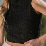 Blusa feminina Nina em Tricot Felpado sem Mangas com Gola Alta